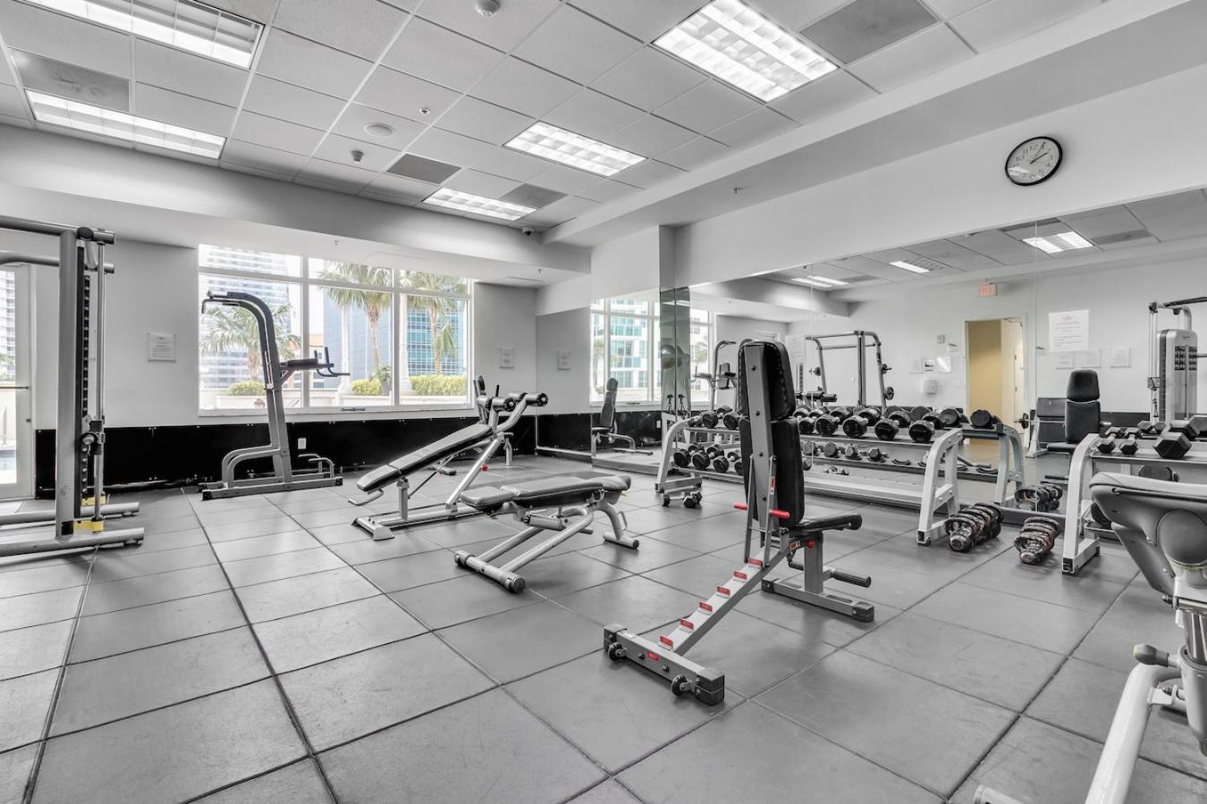 Spacious 2 Bed Unit In Brickell With Free Parking Miami Eksteriør billede