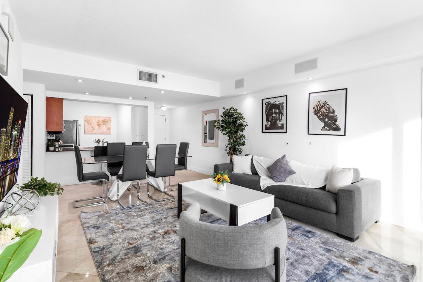 Spacious 2 Bed Unit In Brickell With Free Parking Miami Eksteriør billede