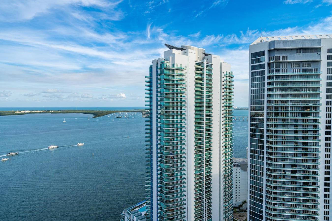 Spacious 2 Bed Unit In Brickell With Free Parking Miami Eksteriør billede