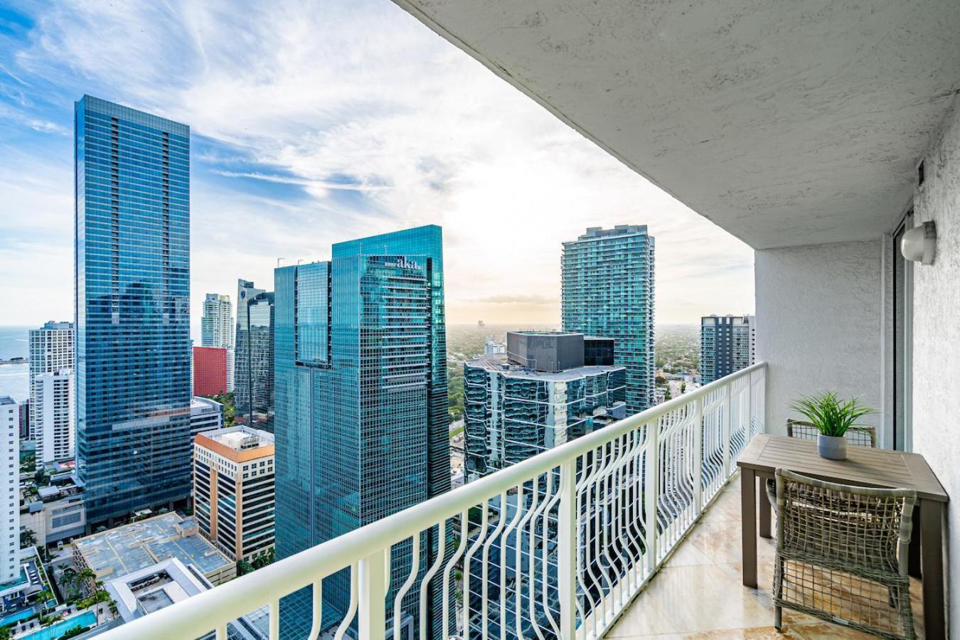 Spacious 2 Bed Unit In Brickell With Free Parking Miami Eksteriør billede