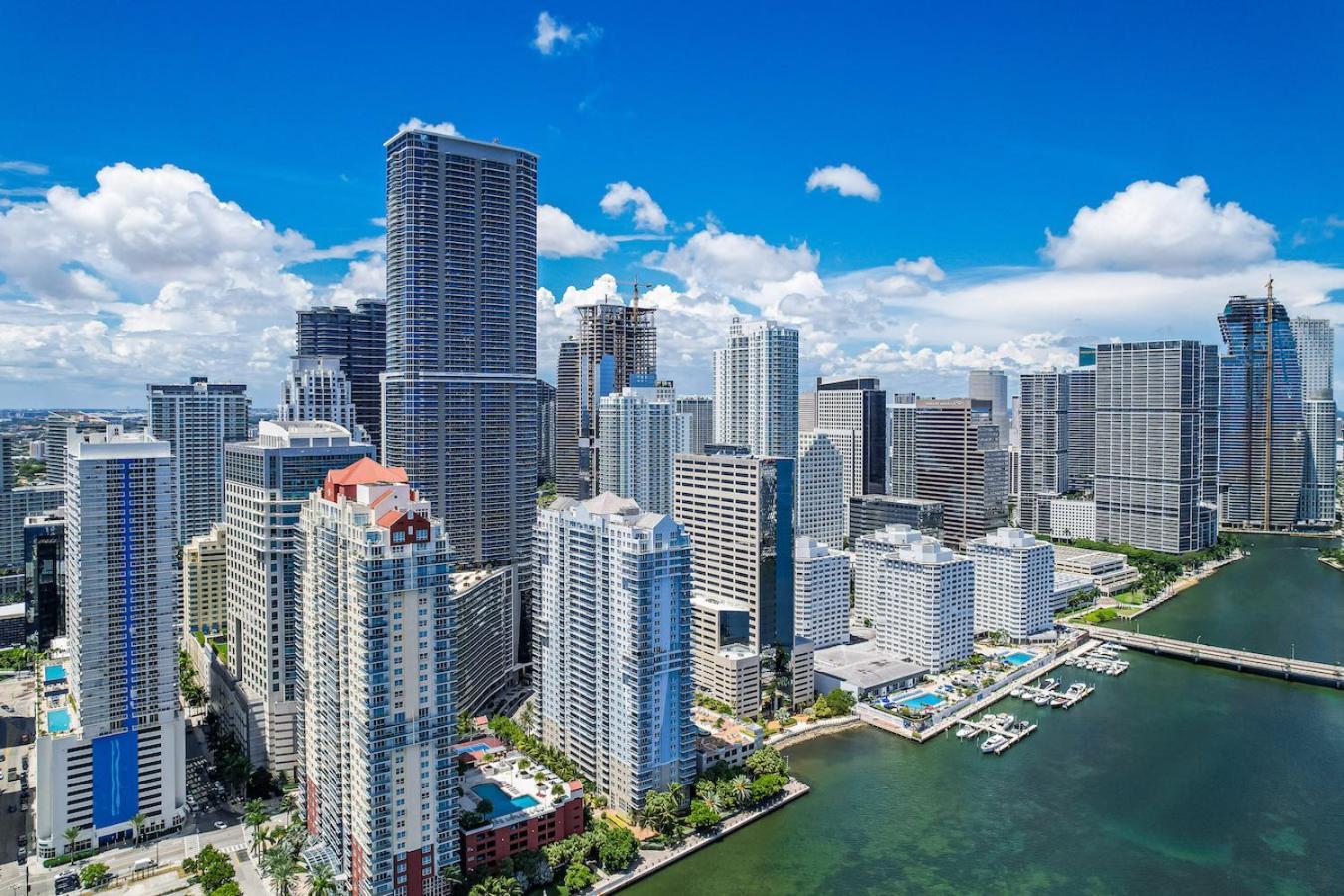 Spacious 2 Bed Unit In Brickell With Free Parking Miami Eksteriør billede